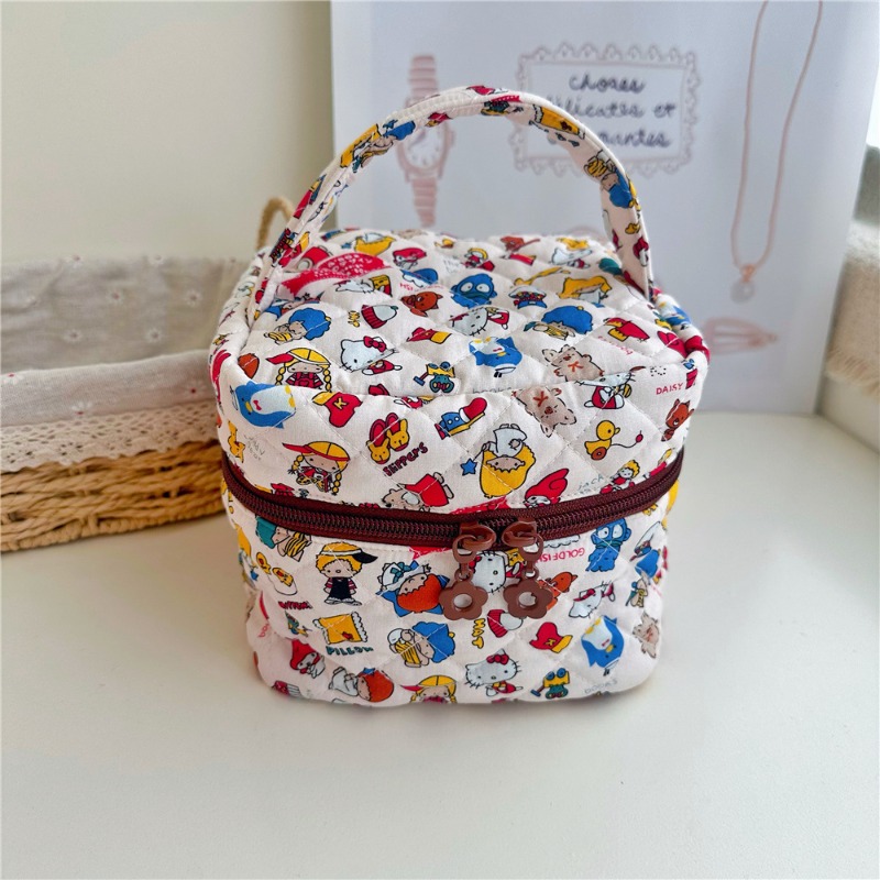 Hello Kitty Cartoon Printed Qu – Travel Accessories Needed recenzja i cena