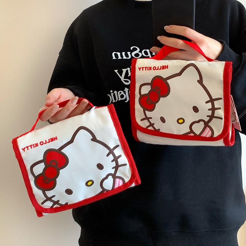 Hello Kitty Portable Large Cap – Travel Accessories Needed recenzja i cena