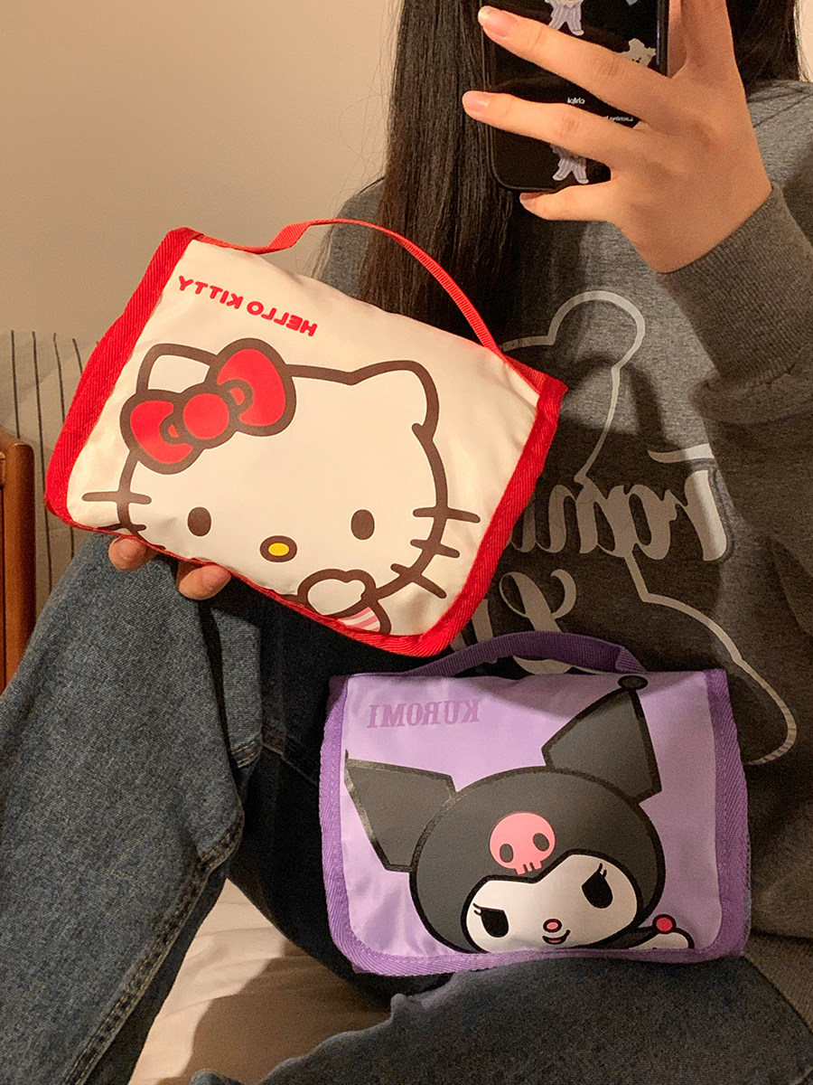 Hello Kitty Portable Large Cap – Travel Accessories Needed recenzja i cena